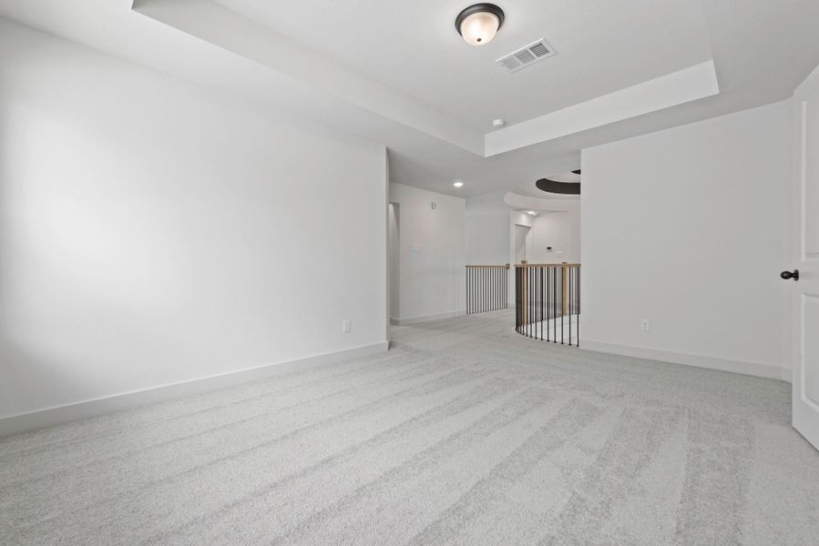 Spacious, unfurnished interior of a new home in Candela, Richmond (Image 22).