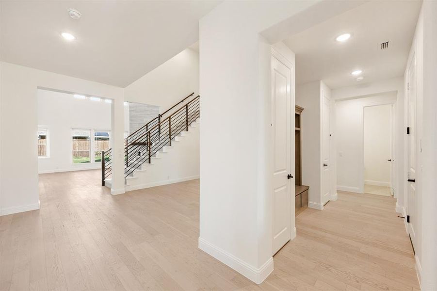 Spacious, unfurnished interior of a new home in Somerset Classic 70s & 80s, Mansfield (Image 16).