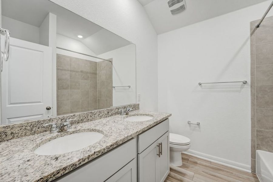 Furnished interior view inside a new home in Longview, Del Valle (Image 8).