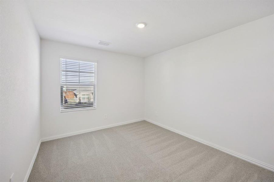 Spacious, unfurnished interior of a new home in Lakehaven - Signature Series, Farmersville (Image 35).