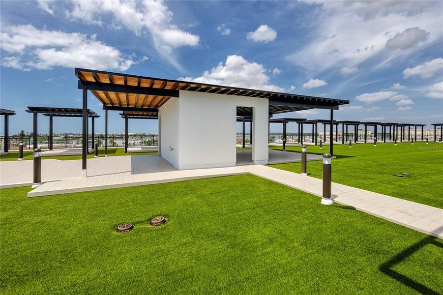 Community amenities in , Madeira Beach (Image 62).