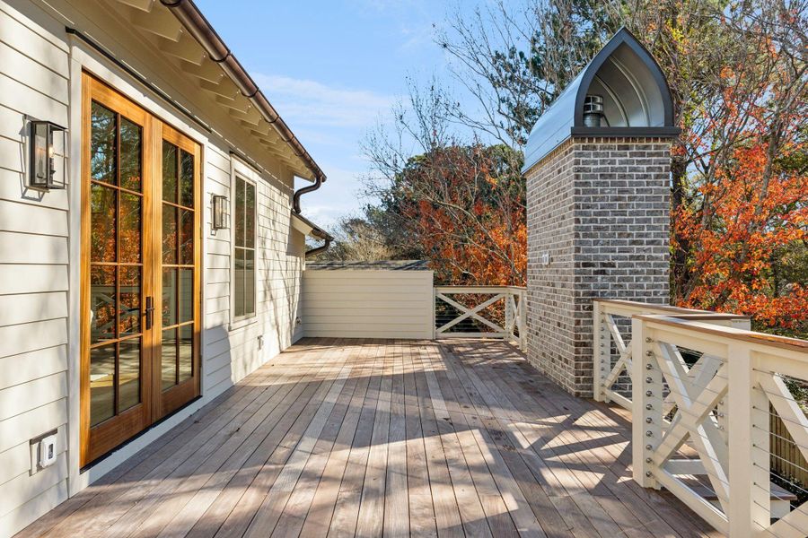 Exterior details and patio area of a home in , Mount Pleasant (Image 29).