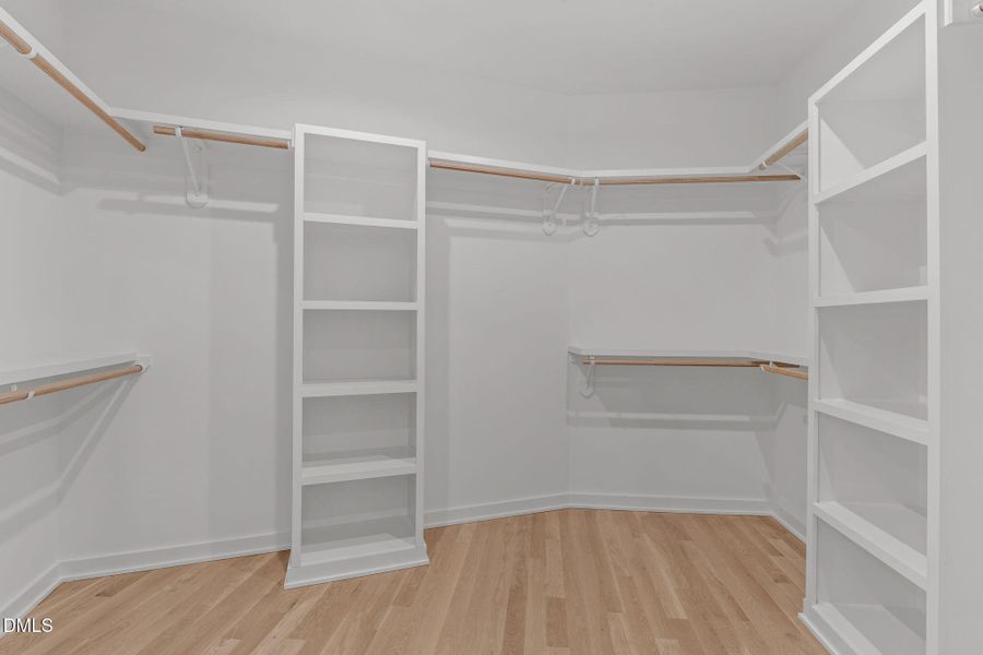 Walk-in-Closet