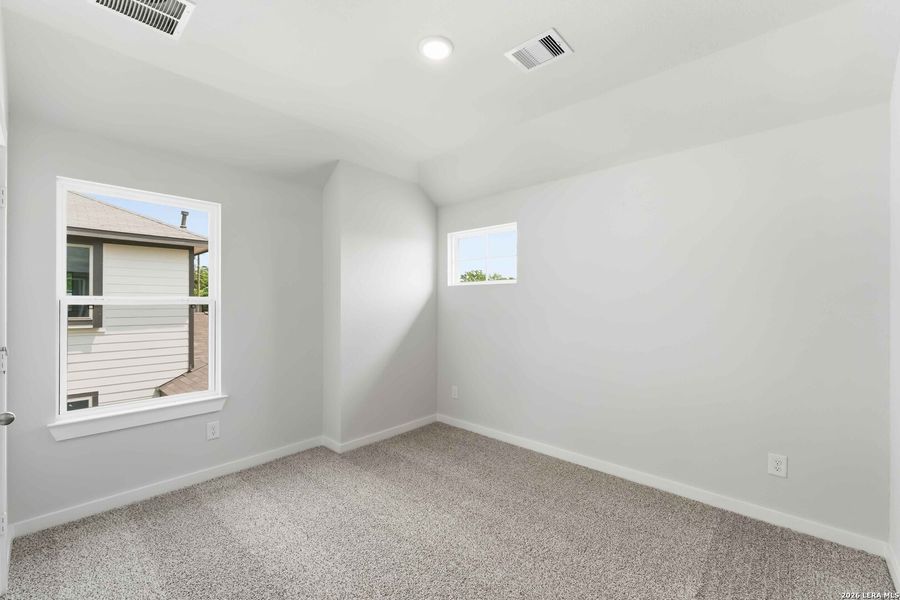 Spacious, unfurnished interior of a new home in Hickory Ridge, Elmendorf (Image 10).