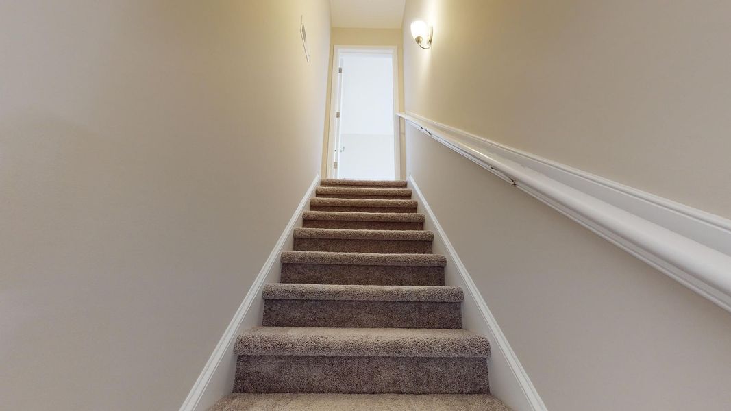 Representative interior finishes for a home built from the Corbin A by JC Jackson Homes,LLC in Heritage Pointe, Newport (Image 19).