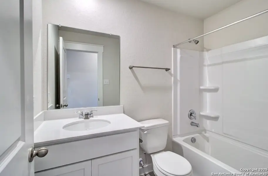 Image 20 of a home in Prairie Green. Image 20 of a home in Prairie Green.