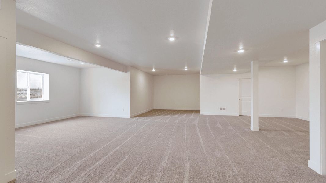 Spacious, unfurnished interior of a new home in Vantage, Berthoud (Image 22). Spacious, unfurnished interior of a new home in Vantage, Berthoud (Image 22).