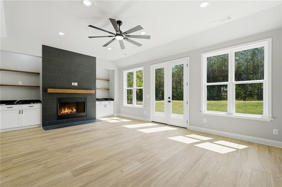Spacious, unfurnished interior of a new home in , Cumming (Image 31).