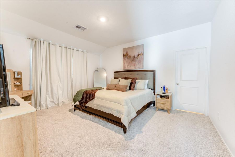 Furnished interior view inside a new home in , Fulshear (Image 29).