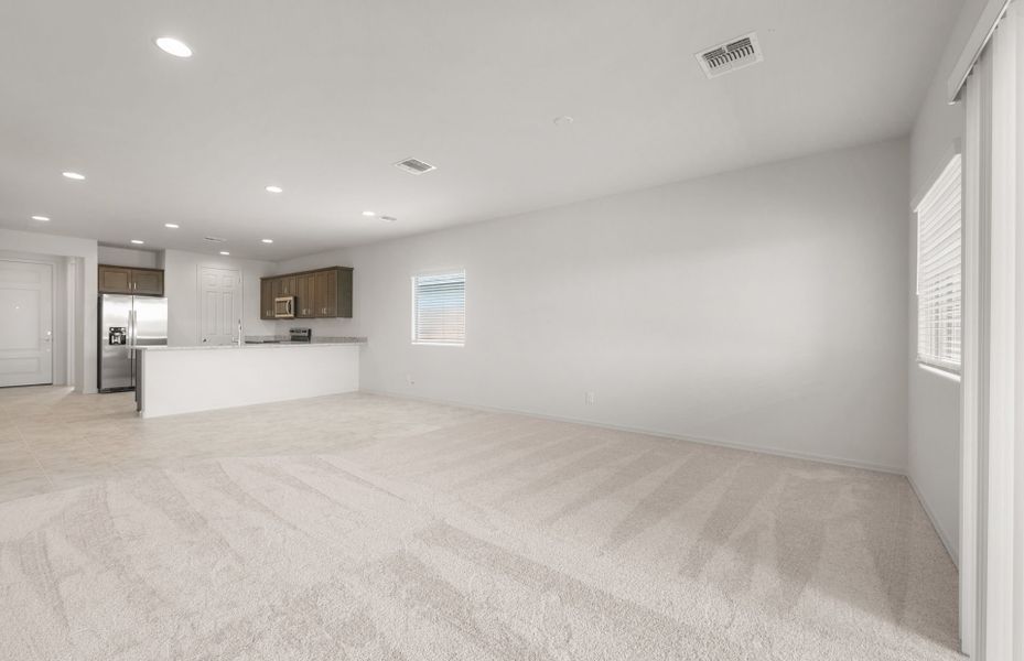 Spacious, unfurnished interior of a new home in Hayden Estates, Buckeye (Image 14). Spacious, unfurnished interior of a new home in Hayden Estates, Buckeye (Image 14).