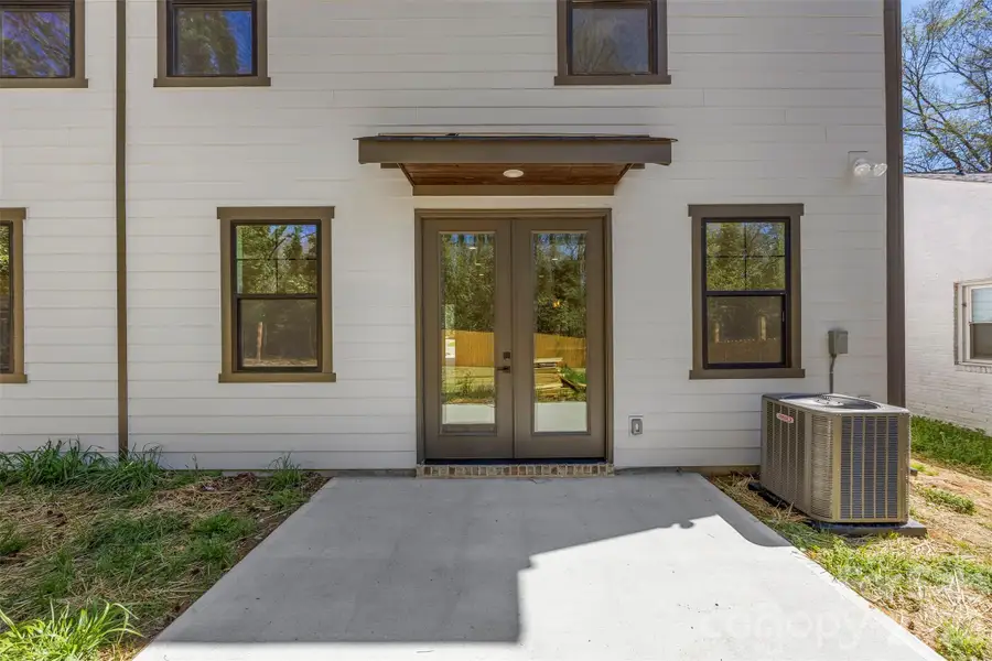 1329 Condon St, Charlotte, NC 28216