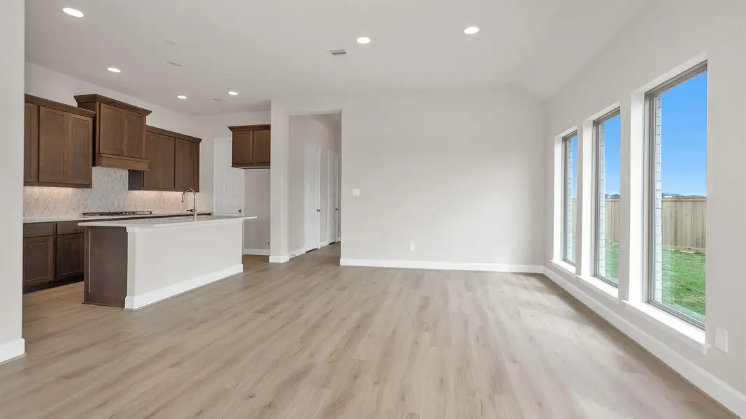 Spacious, unfurnished interior of a new home in Bridgeland, Cypress (Image 13).