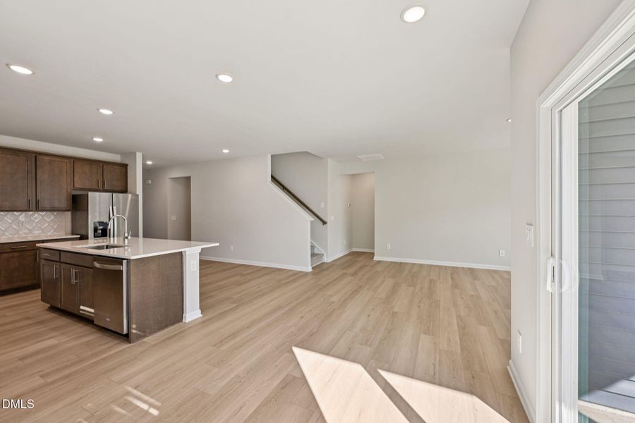 15-web-or-mls-Raleigh - Oak Manor - 749