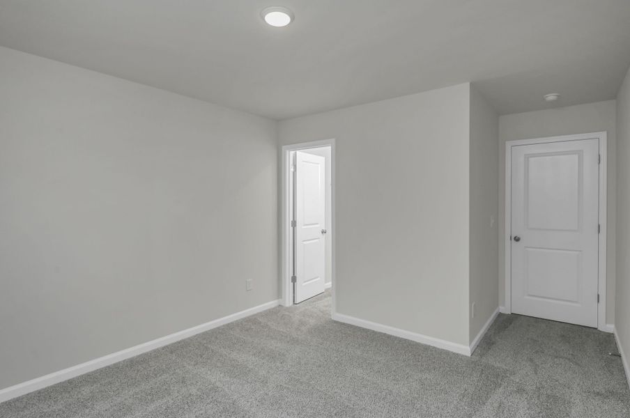 Representative unfurnished interior of a home built from the Harper by Veranda Homes in The Abbey at Trolley Run Station, Aiken (Image 26).