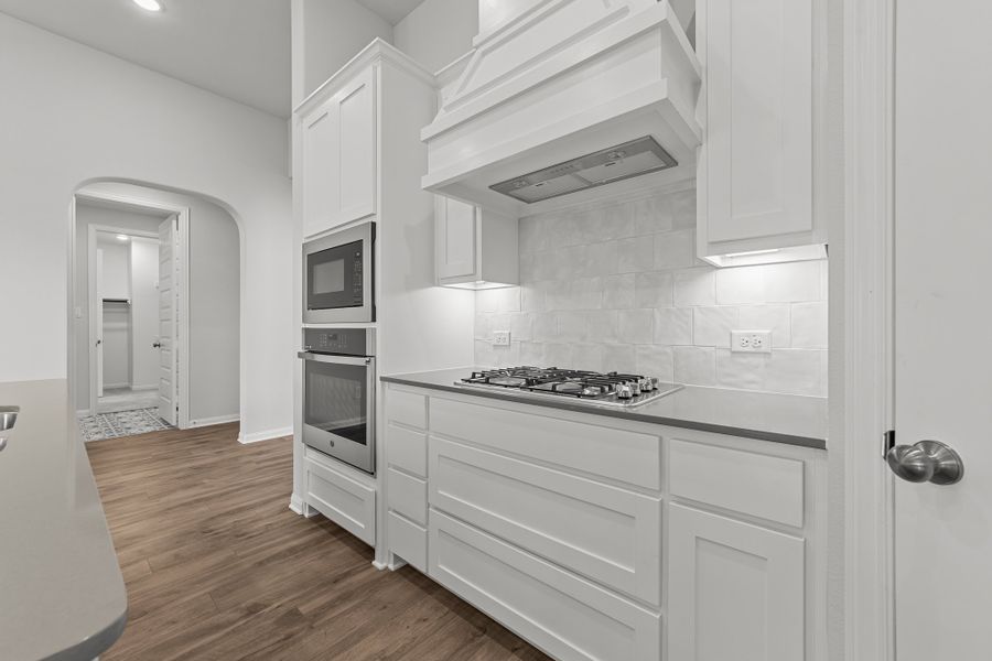 Representative furnished interior of a home built from the Wheeler by Cambridge Homes in Ribbonwood, Aubrey (Image 9). Representative furnished interior of a home built from the Wheeler by Cambridge Homes in Ribbonwood, Aubrey (Image 9).