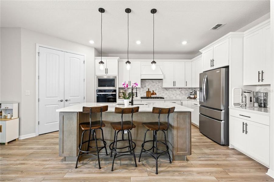 Furnished interior view inside a new home in , Mount Dora (Image 17).