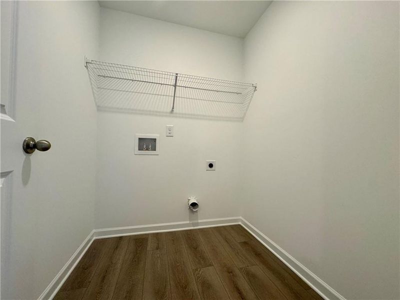 Spacious, unfurnished interior of a new home in , Flowery Branch (Image 18).