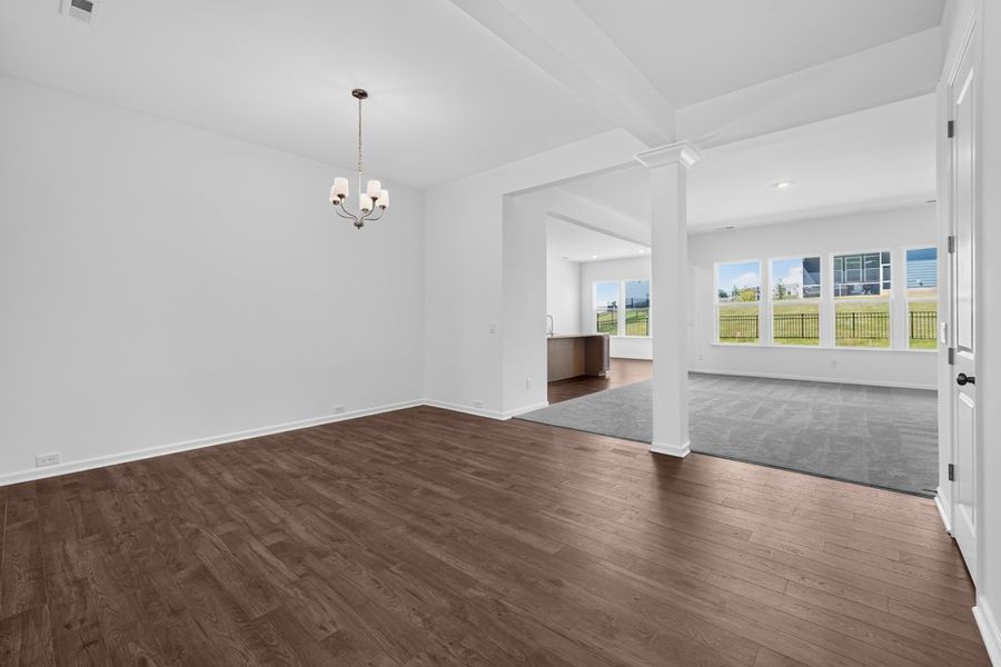 Spacious, unfurnished interior of a new home in Estates at Sugar Creek, Fort Mill (Image 17).