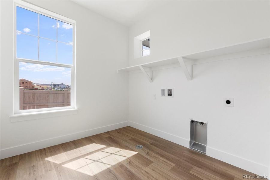 Spacious, unfurnished interior of a new home in Westerly, Erie (Image 14).