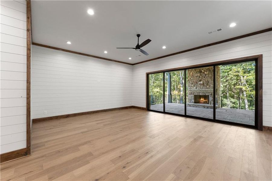 Spacious, unfurnished interior of a new home in , Dahlonega (Image 52).