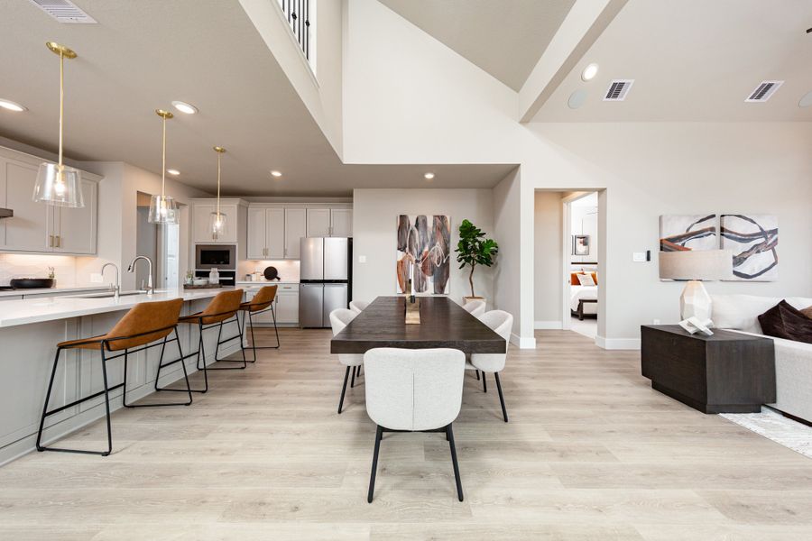 Representative furnished interior of a home built from the Somerset by Beazer Homes in Bridgeland, Cypress (Image 6).