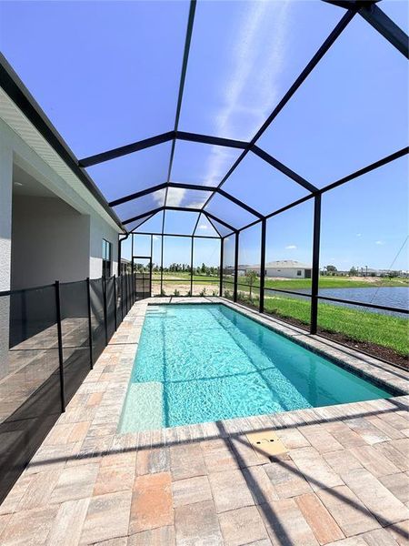 Exterior details and patio area of a home in , Lakewood Ranch (Image 3).