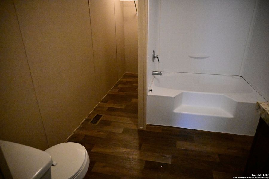 Spacious, unfurnished interior of a new home in , San Antonio (Image 9).