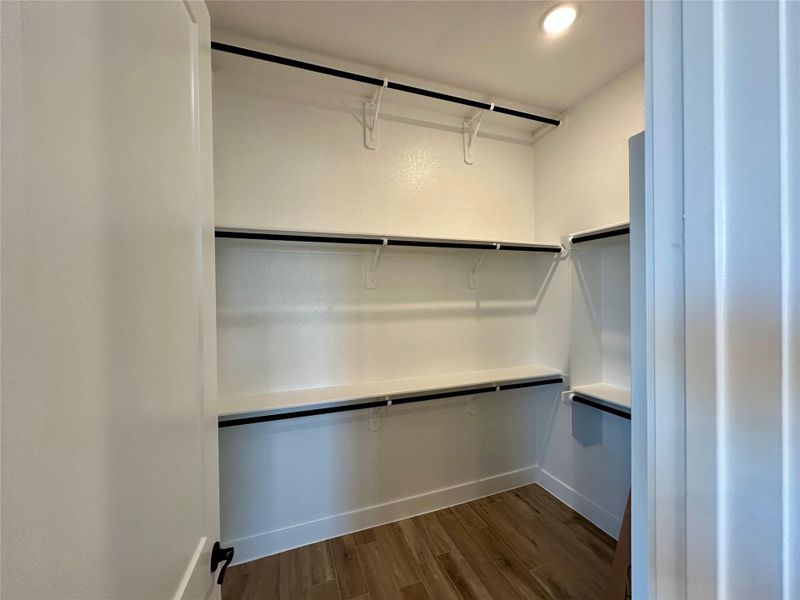 Spacious, unfurnished interior of a new home in Briarley, Montgomery (Image 30).