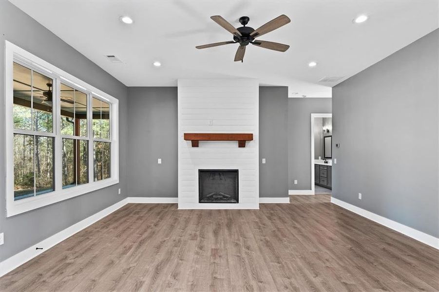 Spacious, unfurnished interior of a new home in , Bremen (Image 16). Spacious, unfurnished interior of a new home in , Bremen (Image 16).