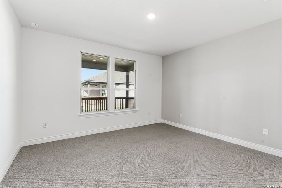 Spacious, unfurnished interior of a new home in Del Webb New Braunfels at Veramendi, New Braunfels (Image 18).