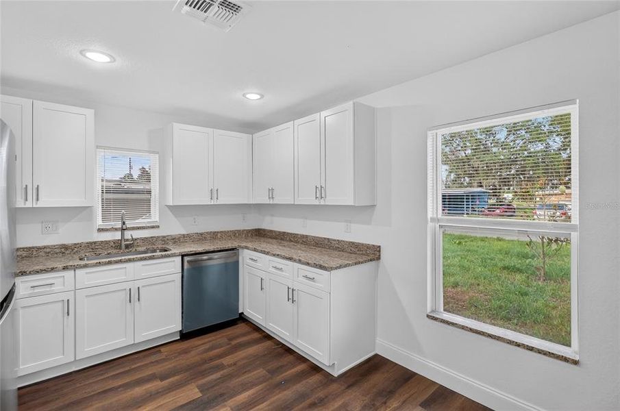 Furnished interior view inside a new home in , Auburndale (Image 5).