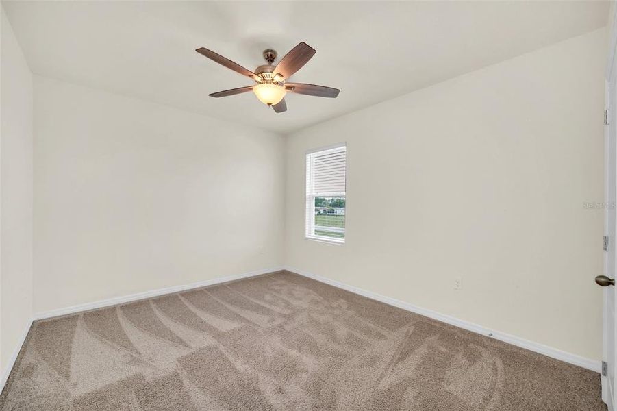 Spacious, unfurnished interior of a new home in Greenbrier, Tavares (Image 22).