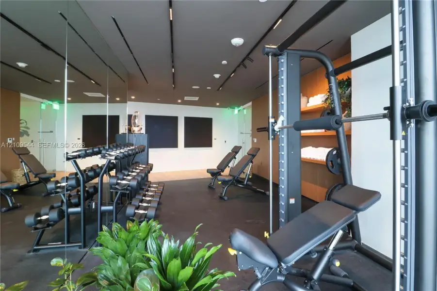 Community amenities in , Miami (Image 70).