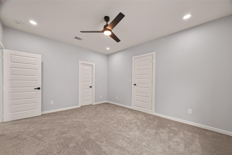 Spacious, unfurnished interior of a new home in , Houston (Image 19). Spacious, unfurnished interior of a new home in , Houston (Image 19).