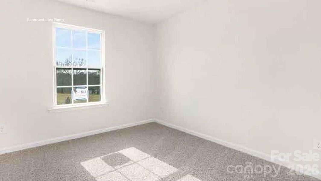 Spacious, unfurnished interior of a new home in Fergus Crossing, York (Image 14).