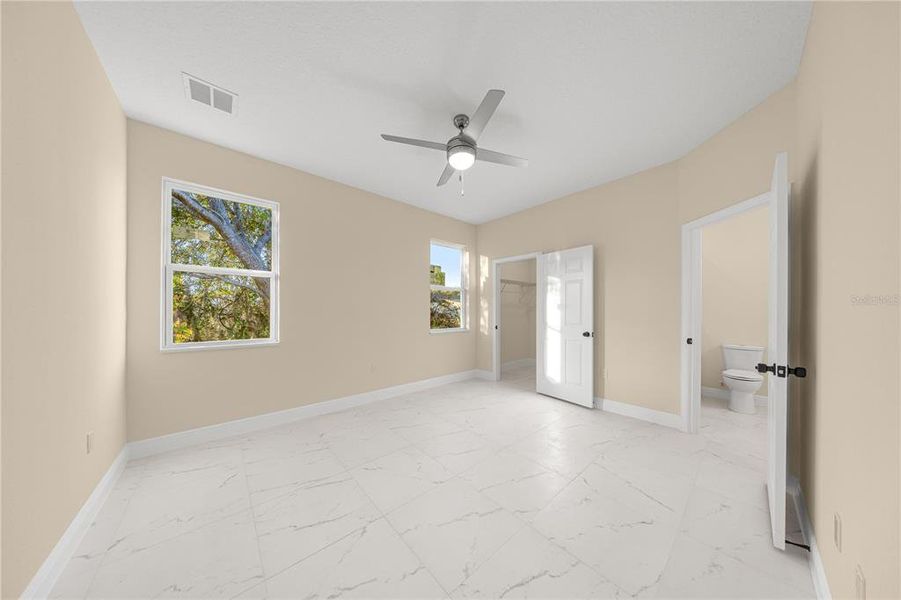 Spacious, unfurnished interior of a new home in , Belleview (Image 26).