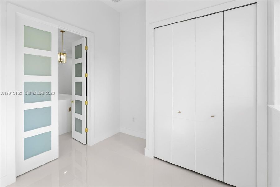 Spacious, unfurnished interior of a new home in , Lehigh Acres (Image 46).