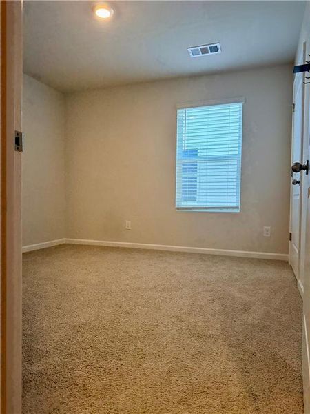 Spacious, unfurnished interior of a new home in , Acworth (Image 26).