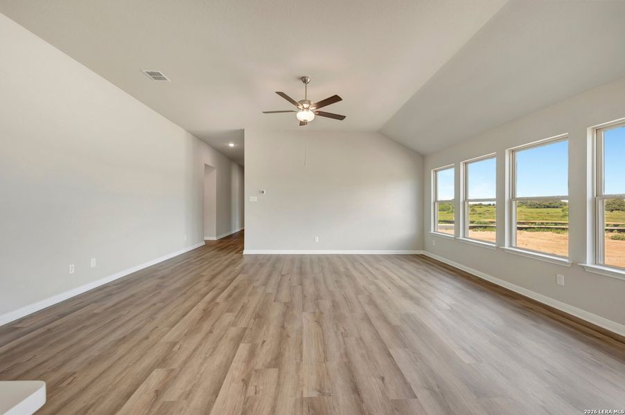 Spacious, unfurnished interior of a new home in Hickory Ridge Estates, Elmendorf (Image 36).