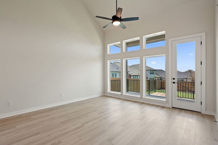 Spacious, unfurnished interior of a new home in Heritage, Dripping Springs (Image 30). Spacious, unfurnished interior of a new home in Heritage, Dripping Springs (Image 30).