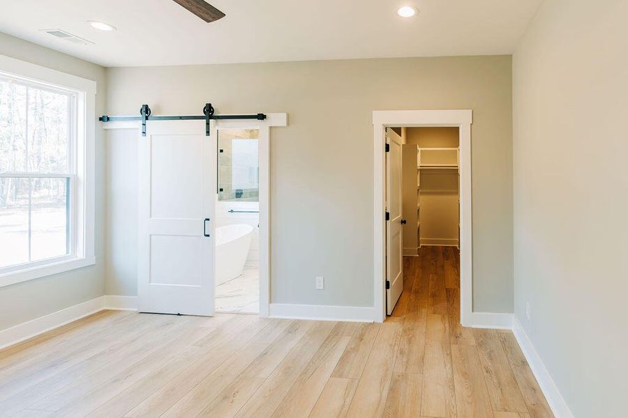 Spacious, unfurnished interior of a new home in , Walterboro (Image 37). Spacious, unfurnished interior of a new home in , Walterboro (Image 37).
