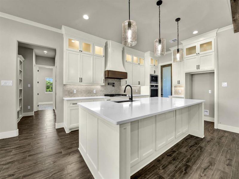Furnished interior view inside a new home in , Weatherford (Image 7).
