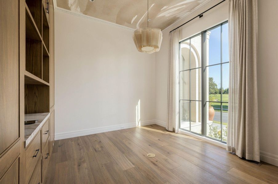 Spacious, unfurnished interior of a new home in , Charleston (Image 26). Spacious, unfurnished interior of a new home in , Charleston (Image 26).