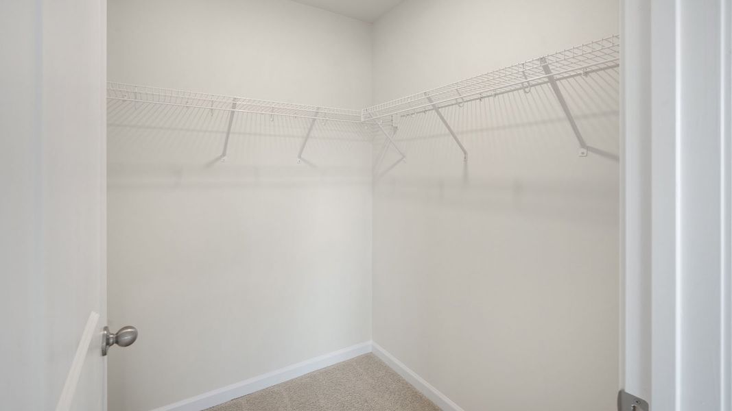 Spacious, unfurnished interior of a new home in Aspen Place, Thomasville (Image 20).