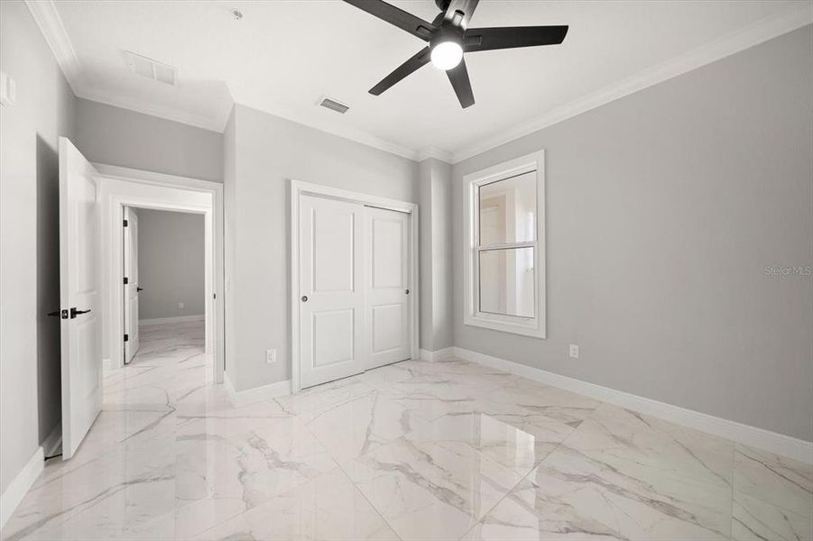 Spacious, unfurnished interior of a new home in , Clearwater Beach (Image 21).
