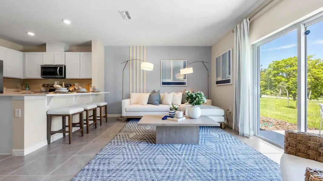 Representative furnished interior of a home built from the Pearson by D.R. Horton in Hawthorne Ranch Townhomes, Lakeland (Image 17).