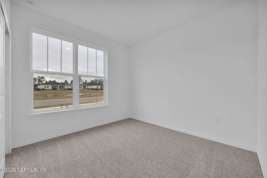 Spacious, unfurnished interior of a new home in Hyland Trail, Green Cove Springs (Image 28).