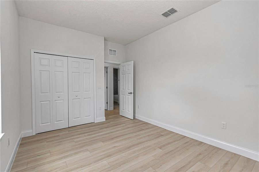 Spacious, unfurnished interior of a new home in , Ocala (Image 35).