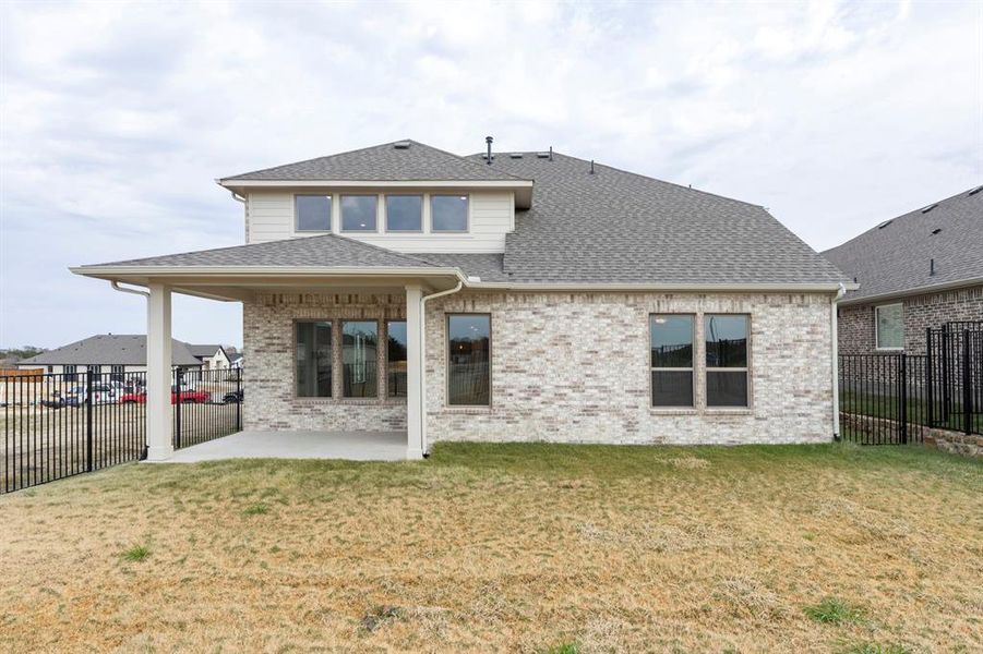 29. 209 Evenstar - Back