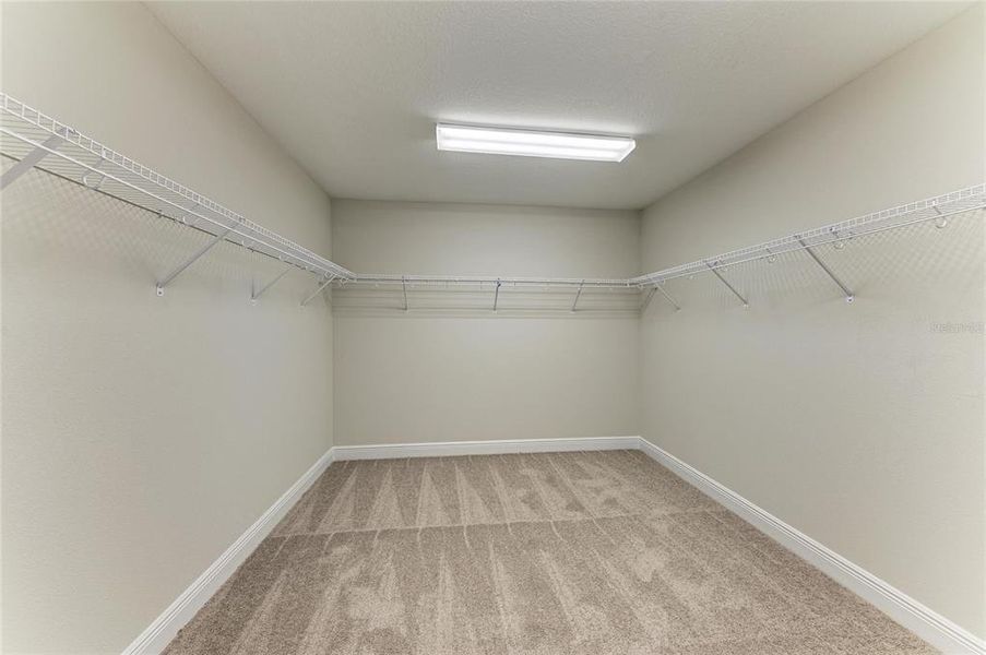 Spacious, unfurnished interior of a new home in Mirada, San Antonio (Image 22).